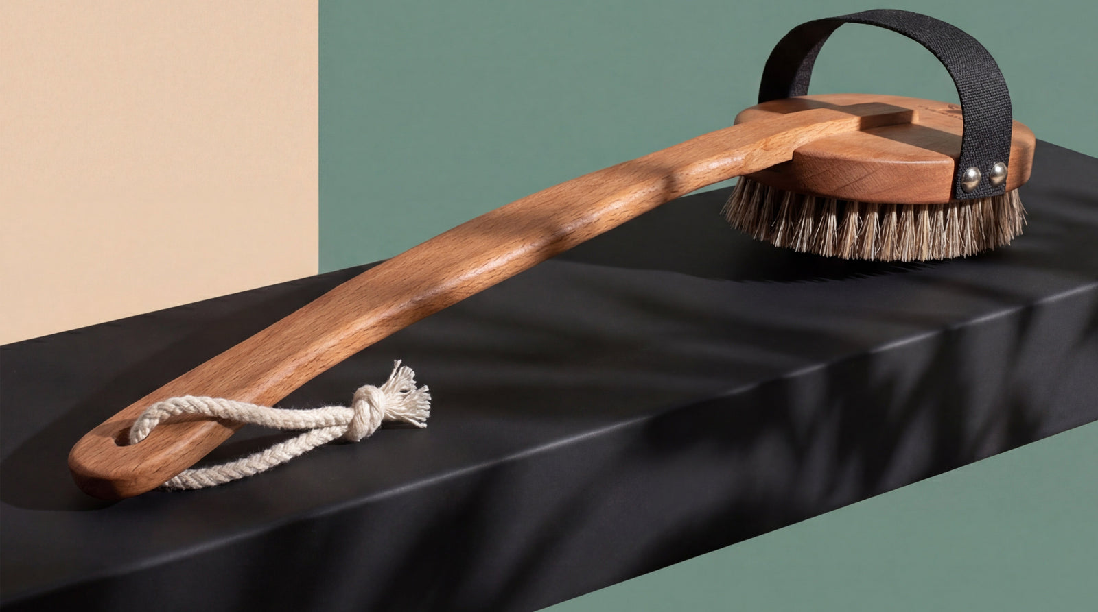 Die richtige Pflege deiner Badebürste: Ein Guide für langlebige Qualität