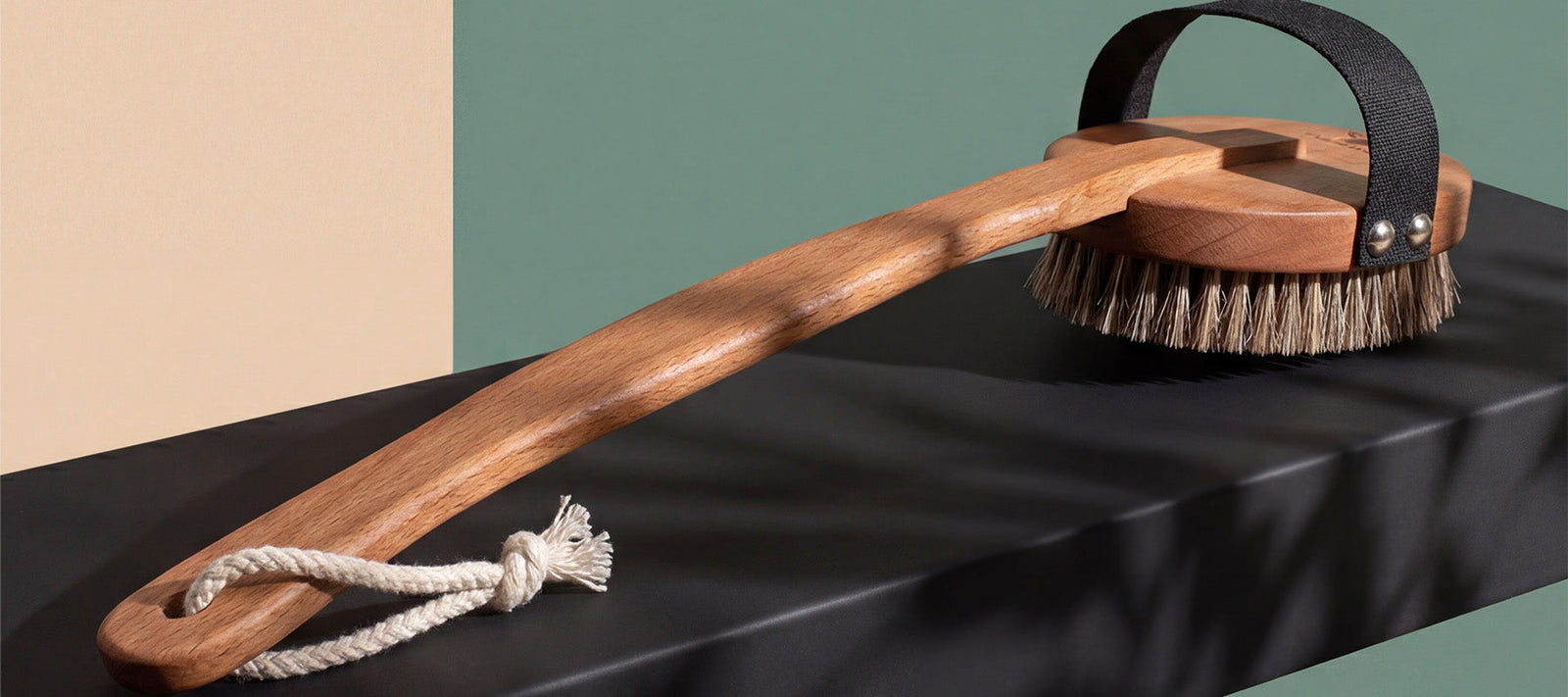 Die richtige Pflege deiner Badebürste: Ein Guide für langlebige Qualität