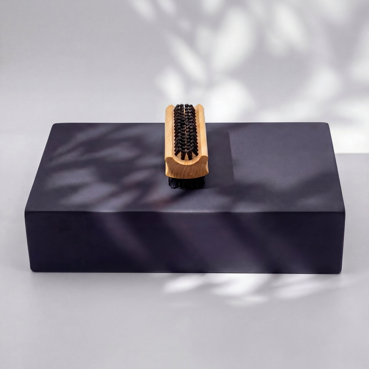 Hand- & Nagelbürste, 2-seitig (Wildschwein, mittel–fest)