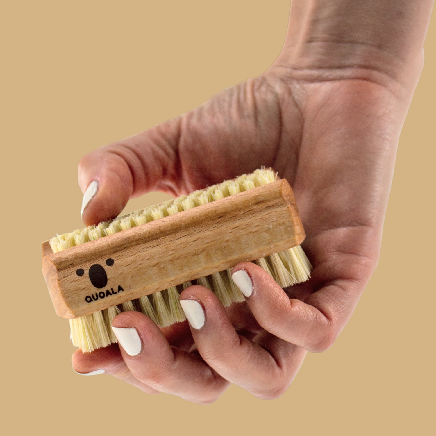 QUOALA® hand & nail brush – double-sided – 100% natural bristles (medium - hard - vegan option) – made in Germany & FSC certified wood